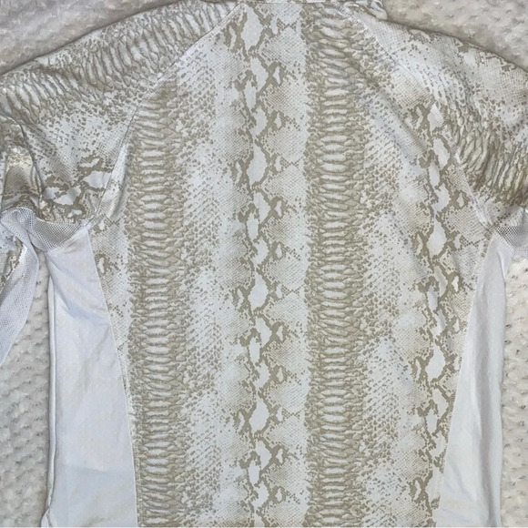 SanSoleil Sun Proof UPF 50 Golf Long Sleeve Snake Skin Top - Picture 8 of 12